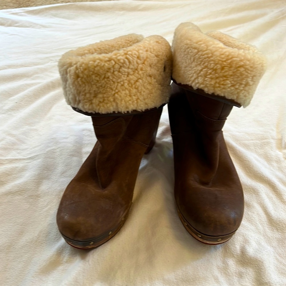 UGG boot clogs